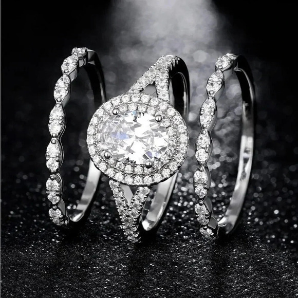 NEW! 18K White Gold Plated Stackable 3 Piece Oval Diamond Ring Set - Picture 2 of 5